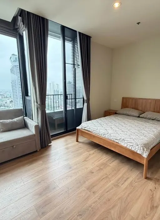 Photo 1 of listing DA-3345528: 1-bedroom condo (31 sq.m.) at Noble Form Thonglor