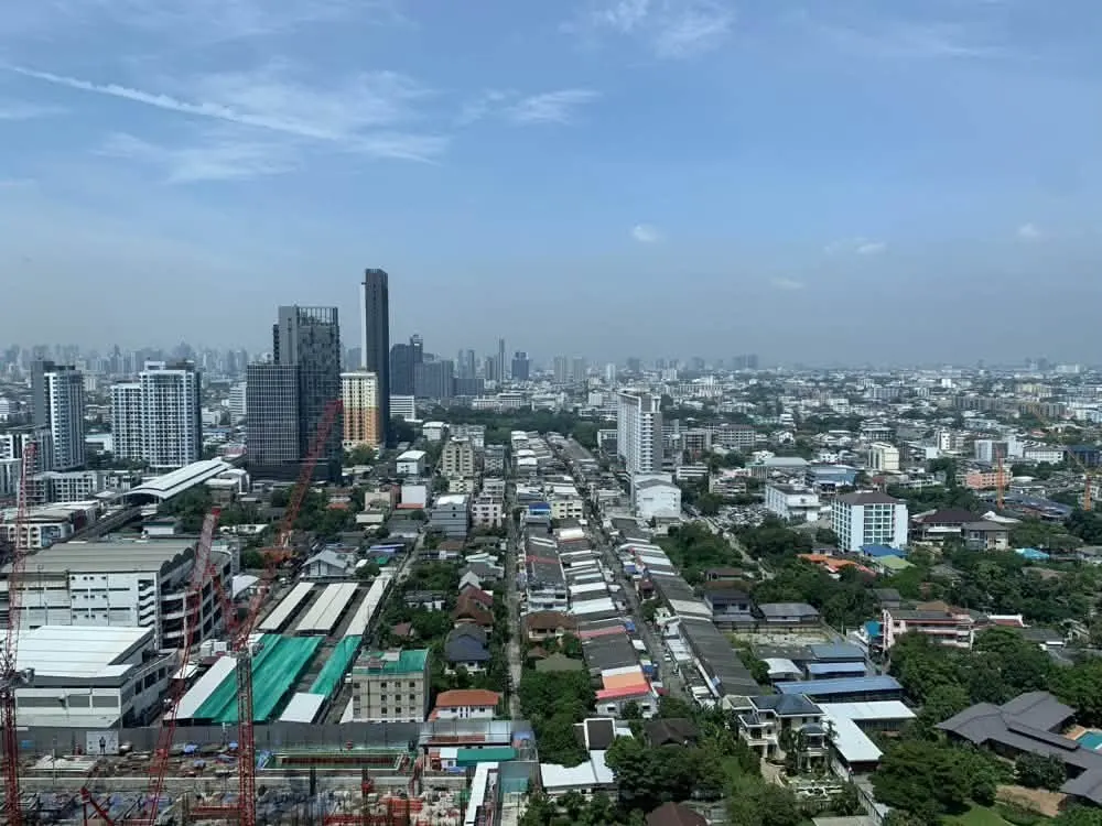 Photo 13 of listing DA-3346455: 1-bedroom condo (35 sq.m.) at Whizdom Essence Sukhumvit