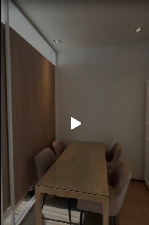 Photo 1 of listing DA-3347039: 1-bedroom condo (29 sq.m.) at Park Origin Phrom Phong