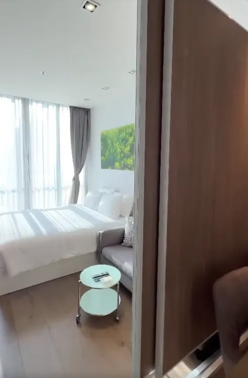 Photo 3 of listing DA-3347039: 1-bedroom condo (29 sq.m.) at Park Origin Phrom Phong