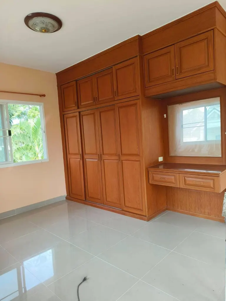 Photo 2 de l'annonce DA-3347064 : villa de 5 chambres (400 m²)