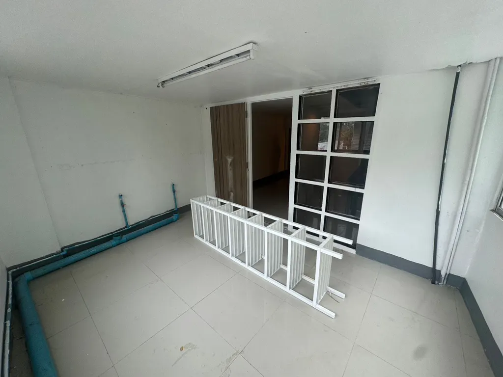 Photo 16 of listing DA-3347200: commercial building (shophouse) (85 sq.m.)