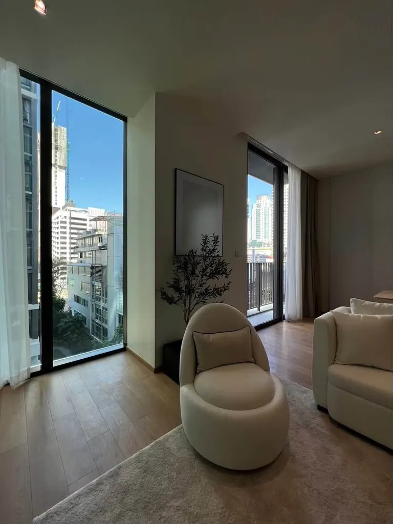 Photo 2 de l'annonce DA-3347482 : condo 2 chambres (90 m²) au 28 Chidlom