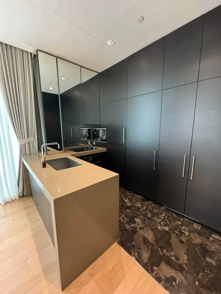 Photo 7 de l'annonce DA-3347482 : condo 2 chambres (90 m²) au 28 Chidlom