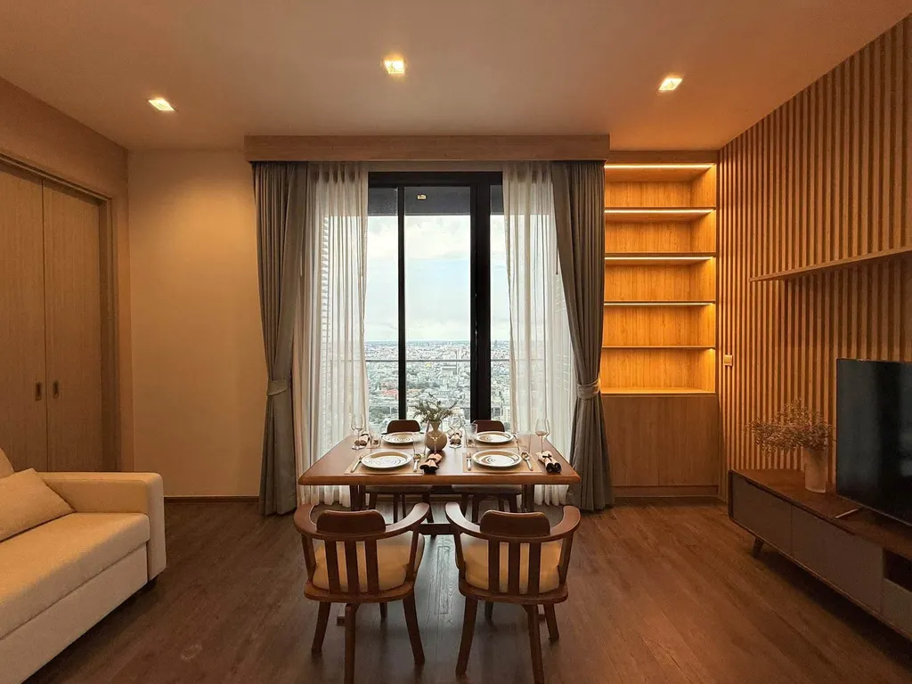 Photo 2 of listing DA-3347717: 2-bedroom condo (69 sq.m.) at The Address Siam-Ratchathewi