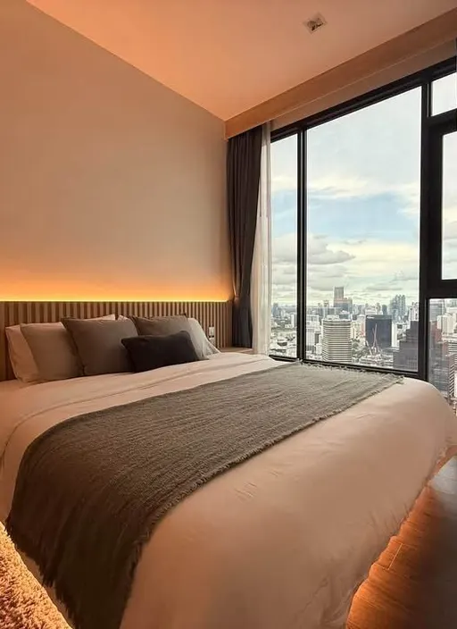 Photo 1 of listing DA-3347717: 2-bedroom condo (69 sq.m.) at The Address Siam-Ratchathewi