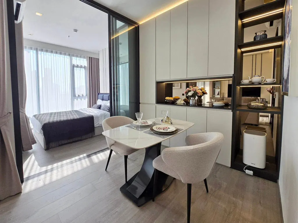 Photo 3 of listing DA-3347765: 1-bedroom condo (36.5 sq.m.) at The Address Siam-Ratchathewi