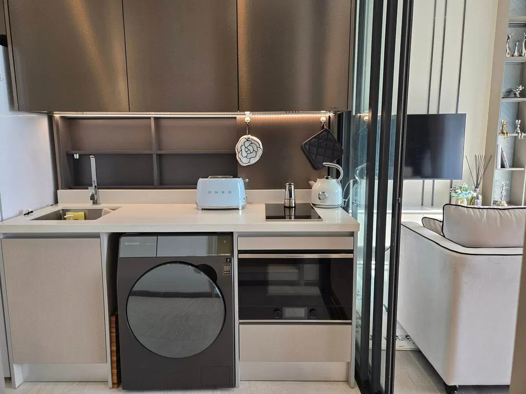 Photo 9 of listing DA-3347765: 1-bedroom condo (36.5 sq.m.) at The Address Siam-Ratchathewi