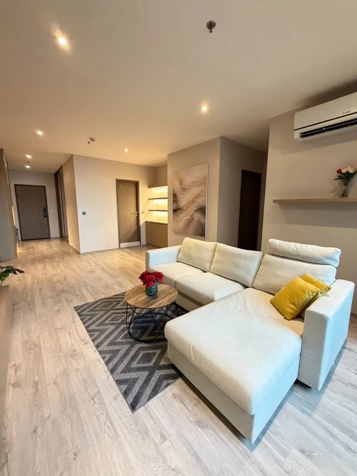 Photo 2 of listing DA-3347781: 2-bedroom condo (86.5 sq.m.) at Rhythm Ekkamai Estate