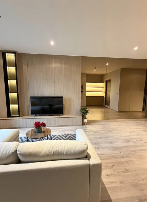Photo 1 of listing DA-3347781: 2-bedroom condo (86.5 sq.m.) at Rhythm Ekkamai Estate