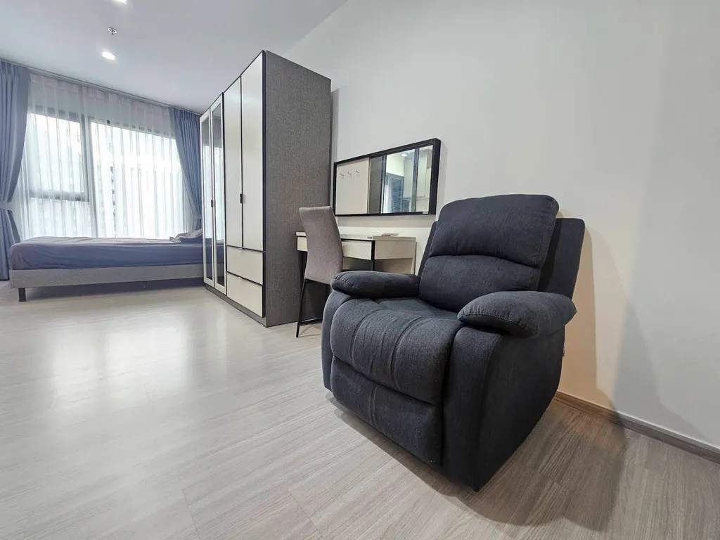 Photo 2 of listing DA-3347844: 1-bedroom condo (26 sq.m.) at Life Asoke Hype