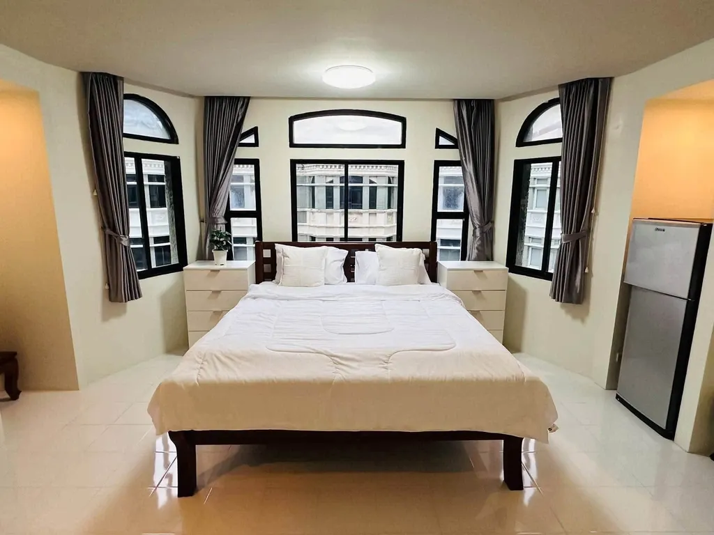 Photo 7 of listing DA-3348532: 4-bedroom townhouse (33 sq.m.) at Moo Baan Chicha Castle