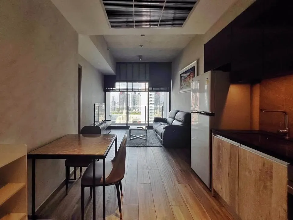 房源 DA-3348595 的照片 2：The Lofts Asoke 的 1 卧公寓（49.17 平米）