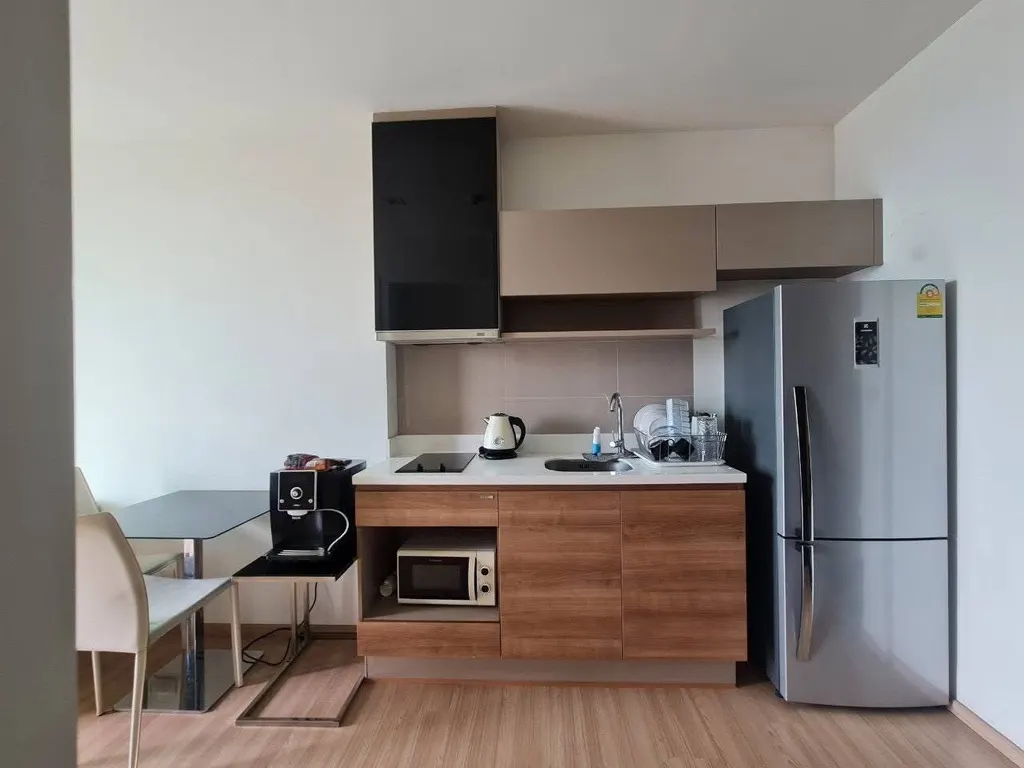 Photo 3 of listing DA-3348597: 1-bedroom condo (35 sq.m.) at RHYTHM Phahon-Ari
