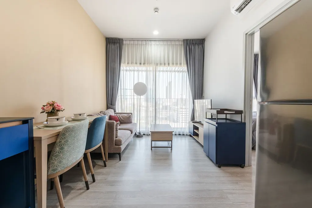 Photo 1 of listing DA-3348651: 1-bedroom condo (30 sq.m.) at XT Ekkamai