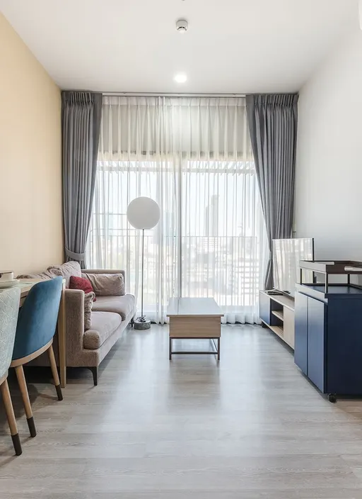Photo 1 of listing DA-3348651: 1-bedroom condo (30 sq.m.) at XT Ekkamai
