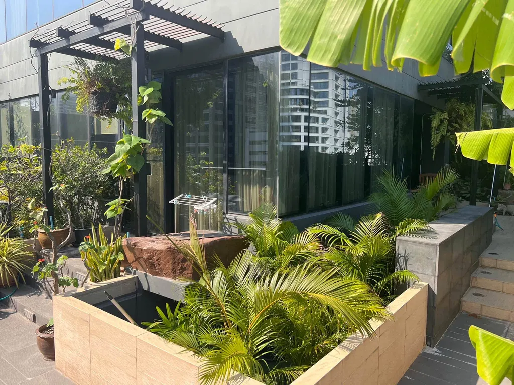 Photo 10 of listing DA-3348689: 2-bedroom condo (150 sq.m.) at M Silom