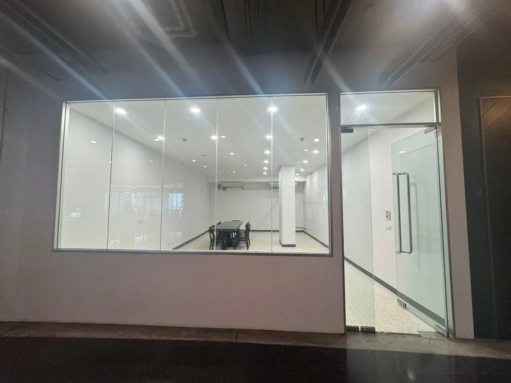 Photo 1 of listing DA-3348700: commercial building (shophouse) (49.34 sq.m.) in Phrom Phong