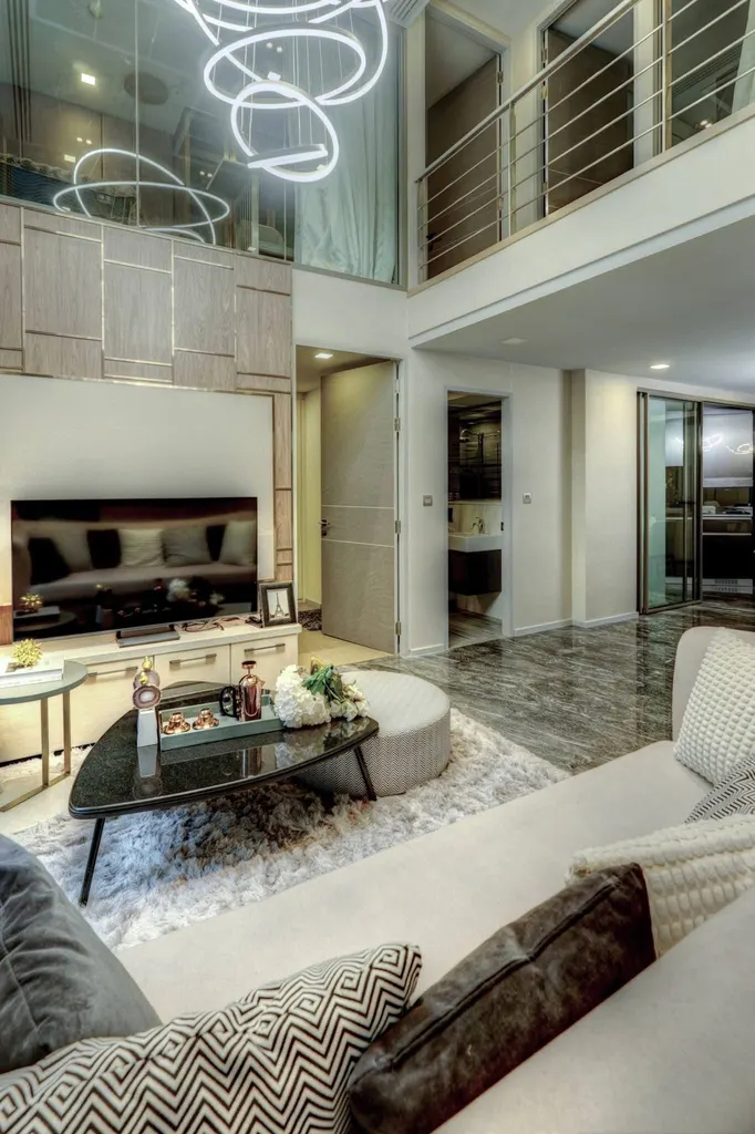 Photo 2 of listing DA-3350039: 3-bedroom condo (131 sq.m.) at Ashton Residence 41
