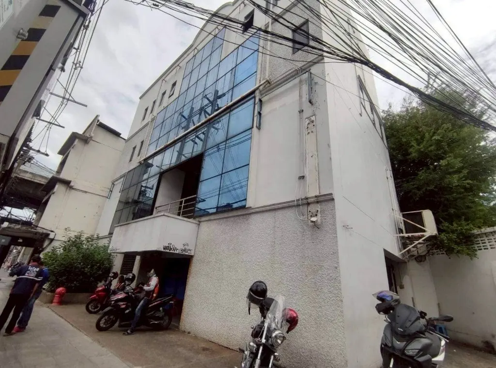 Photo 7 of listing DA-3351038: commercial building (shophouse) (660 sq.m.)