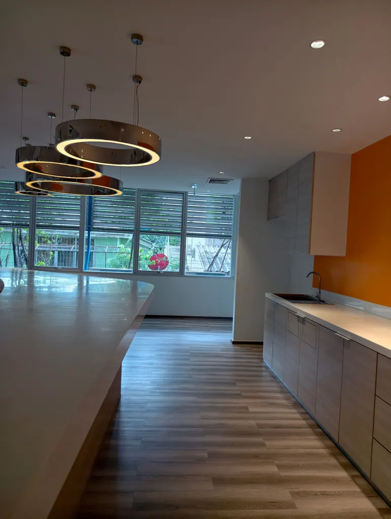 ภาพที่ 6 จากประกาศ DA-3351074 อาคารพาณิชย์ (ตึกแถว) 108 ตร.ม. ย่านสีลม