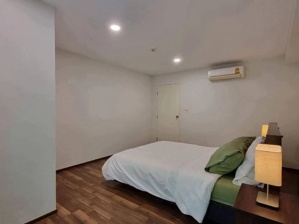 Photo 10 of listing DA-3351434: 2-bedroom condo (58 sq.m.) at The Room Sukhumvit 79