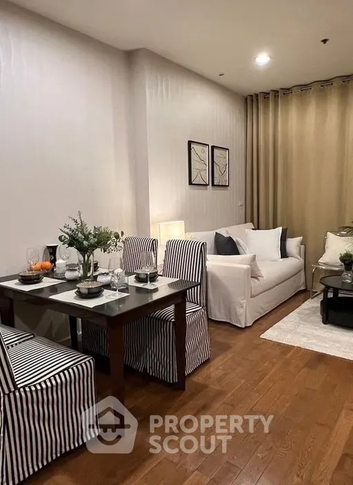 Photo 1 of listing DA-3351441: 1-bedroom condo (56.75 sq.m.) at The Address Chidlom