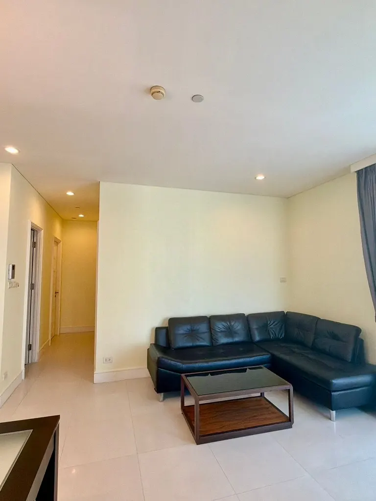Photo 6 of listing DA-3354003: 2-bedroom condo (95 sq.m.) at Aguston Sukhumvit 22