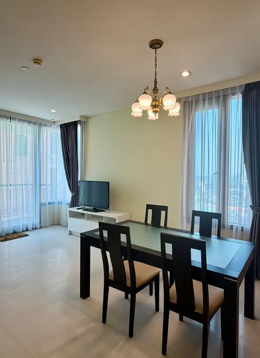 Photo 1 of listing DA-3354003: 2-bedroom condo (95 sq.m.) at Aguston Sukhumvit 22
