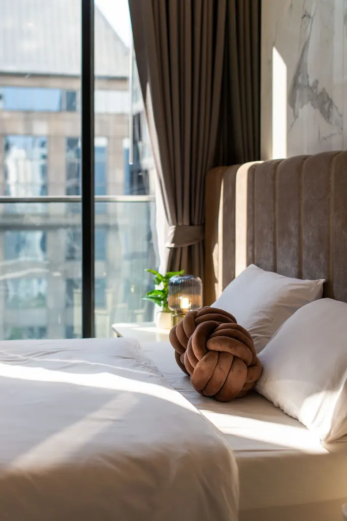 Photo 13 of listing DA-3354192: 1-bedroom condo (48.58 sq.m.) at Noble Ploenchit