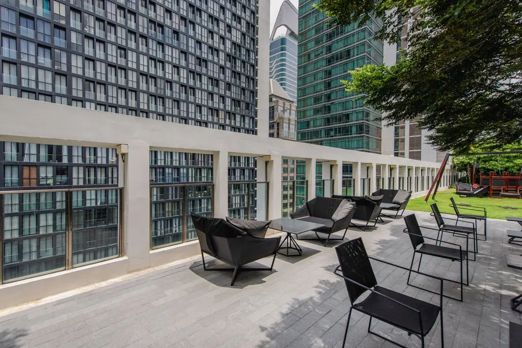 Photo 41 of listing DA-3354192: 1-bedroom condo (48.58 sq.m.) at Noble Ploenchit