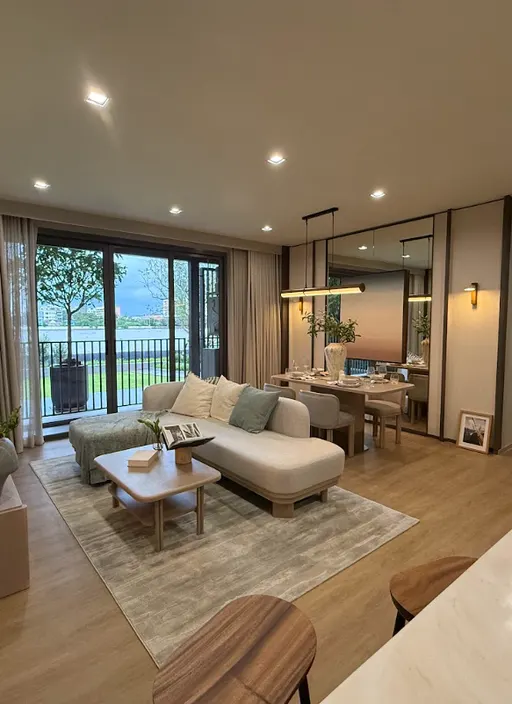 Photo 1 of listing DA-3354415: 2-bedroom condo (67.5 sq.m.) at Reference BAIE River Bangpho