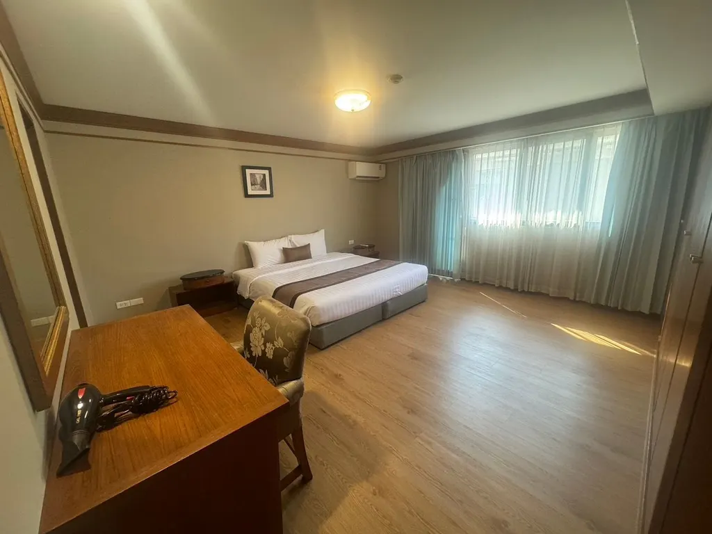 Photo 10 of listing DA-3354819: 2-bedroom condo (108 sq.m.) at United Tower Thong Lor