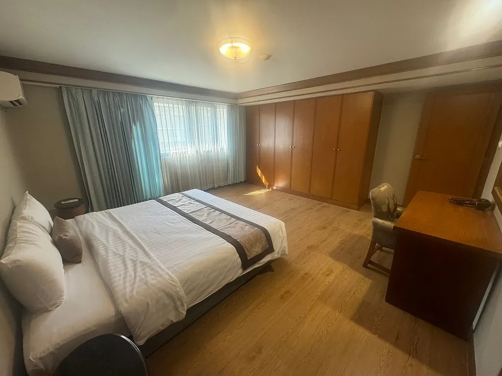 Photo 14 of listing DA-3354819: 2-bedroom condo (108 sq.m.) at United Tower Thong Lor