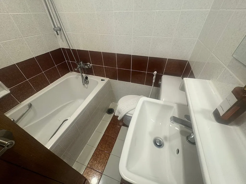 Photo 18 of listing DA-3354819: 2-bedroom condo (108 sq.m.) at United Tower Thong Lor