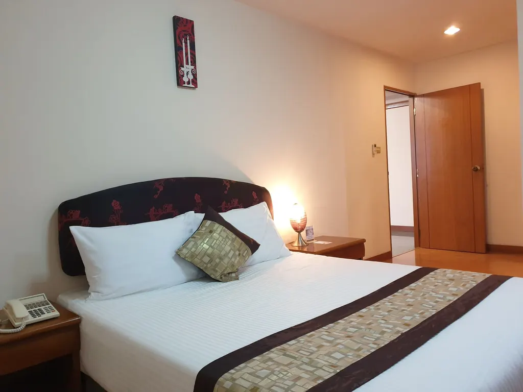 Photo 11 of listing DA-3354826: 2-bedroom condo (157 sq.m.) at United Tower Thong Lor