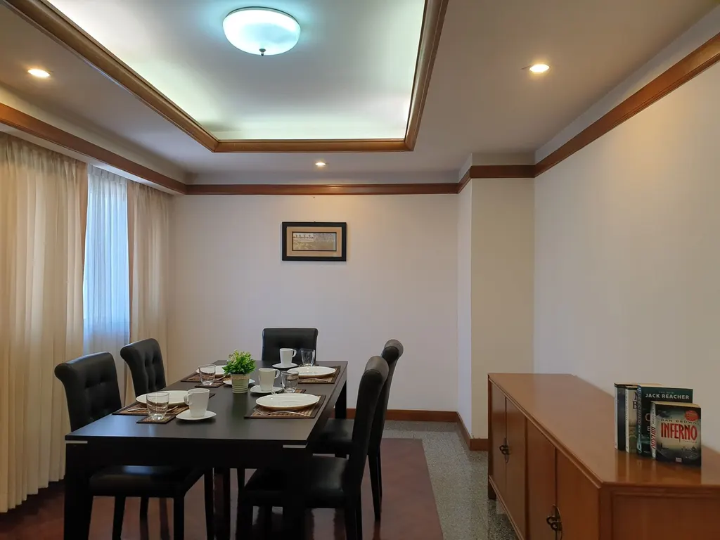 Photo 3 of listing DA-3354826: 2-bedroom condo (157 sq.m.) at United Tower Thong Lor