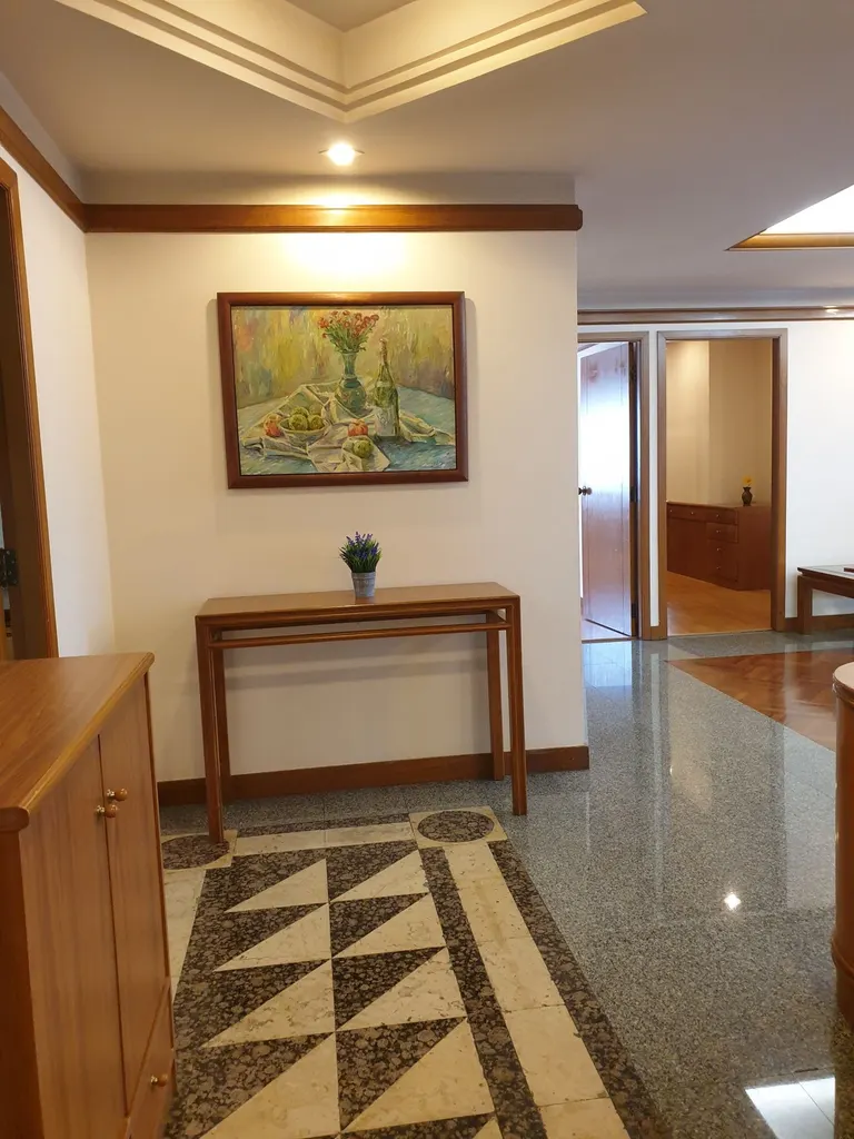 Photo 6 of listing DA-3354826: 2-bedroom condo (157 sq.m.) at United Tower Thong Lor