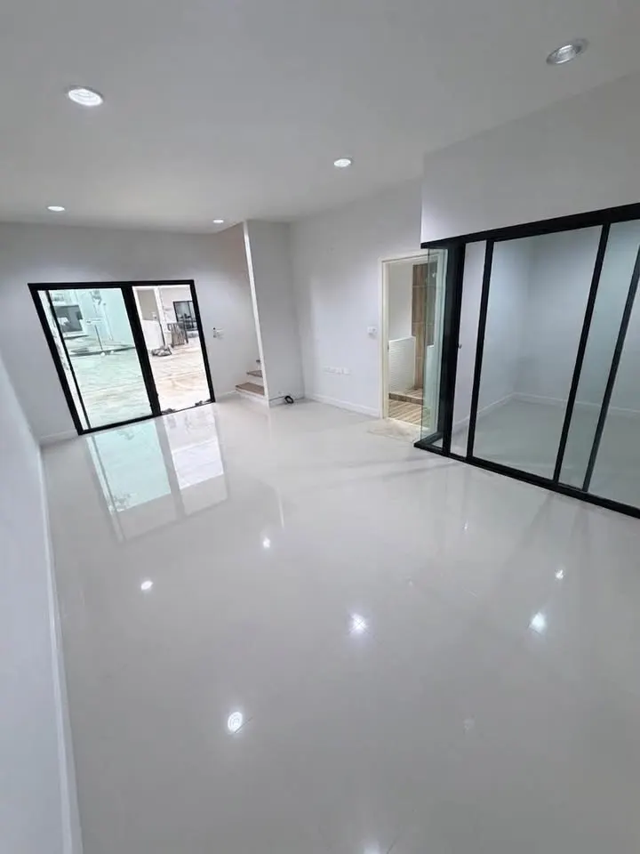 Photo 8 of listing DA-3354850: 4-bedroom townhouse (123 sq.m.)