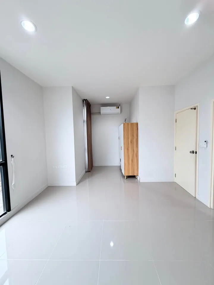 Photo 9 of listing DA-3354850: 4-bedroom townhouse (123 sq.m.)