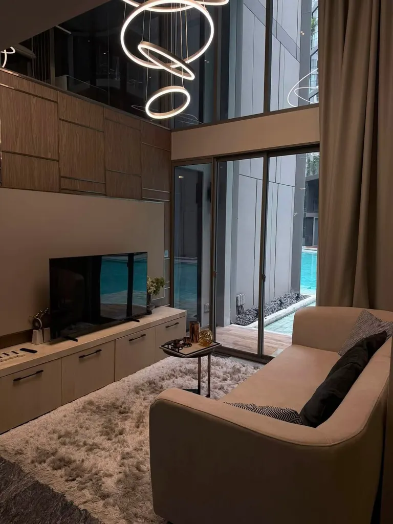 Photo 1 of listing DA-3355934: 3-bedroom condo (125 sq.m.) at Ashton Residence 41