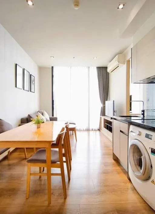 Photo 1 of listing DA-3355937: 2-bedroom condo (56 sq.m.) at Park Origin Phrom Phong