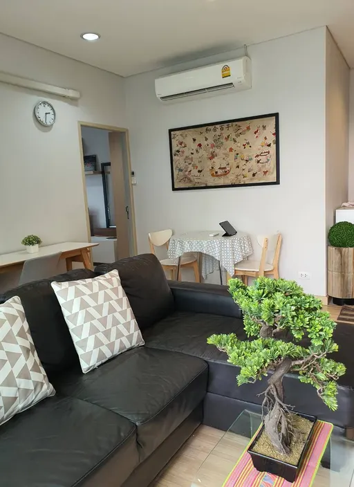 Photo 1 of listing DA-3355977: 2-bedroom condo (54 sq.m.) at Intro Phaholyothin-Pradipat