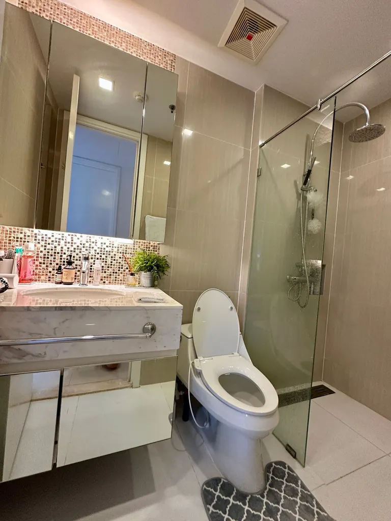 Photo 10 of listing DA-3356140: 1-bedroom condo (49 sq.m.) at Circle Living Prototype New Petchburi