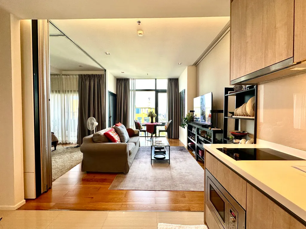 Photo 11 of listing DA-3356140: 1-bedroom condo (49 sq.m.) at Circle Living Prototype New Petchburi