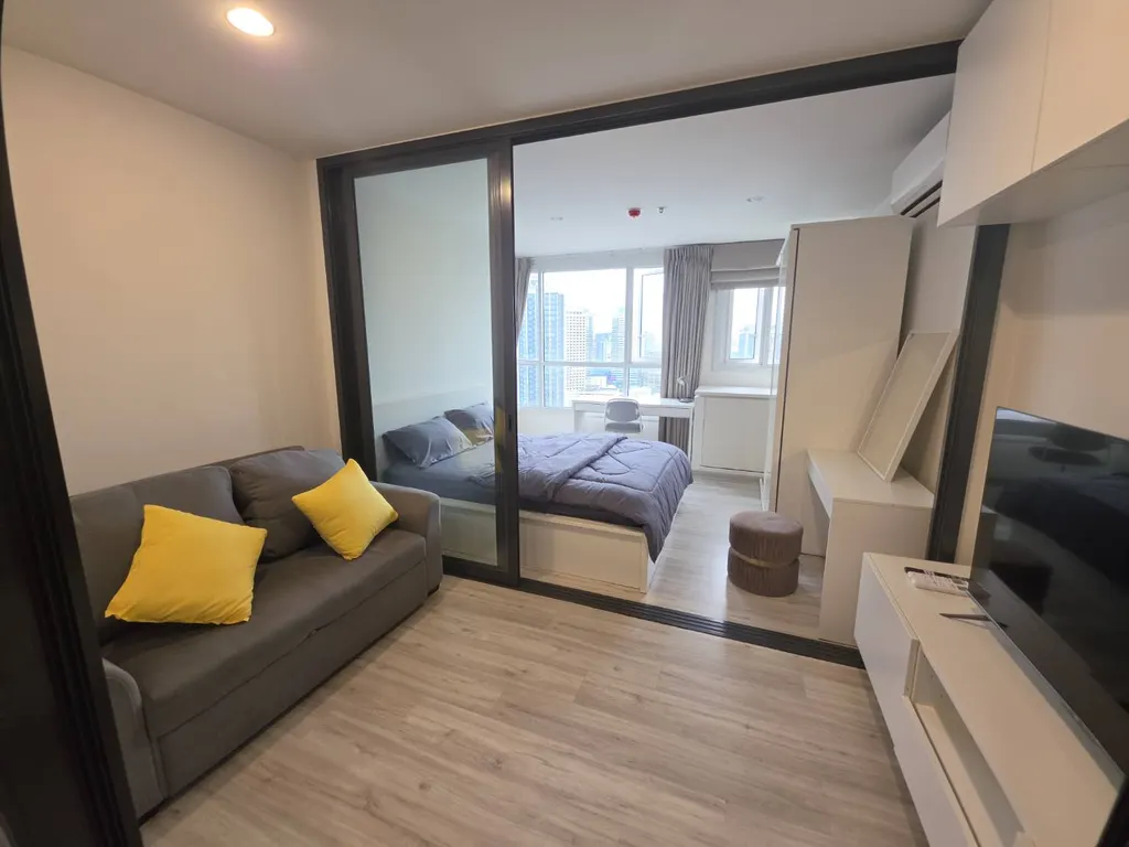 Photo 2 of listing DA-3356229: 1-bedroom condo (26 sq.m.) at XT Huaikhwang
