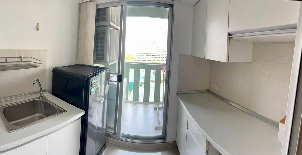 Photo 7 of listing DA-3356287: 1-bedroom condo (37 sq.m.) at Lumpini Place Rama 9–Ratchada
