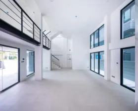 房源 DA-3356381 第 2 张照片：商业建筑（店屋）（562平方米）