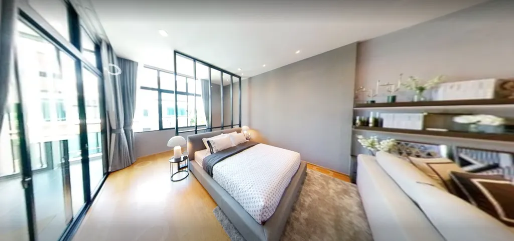 Photo 12 of listing DA-3356383: 3-bedroom townhouse (285 sq.m.) at Nirvana Define Srinakarin-Rama9