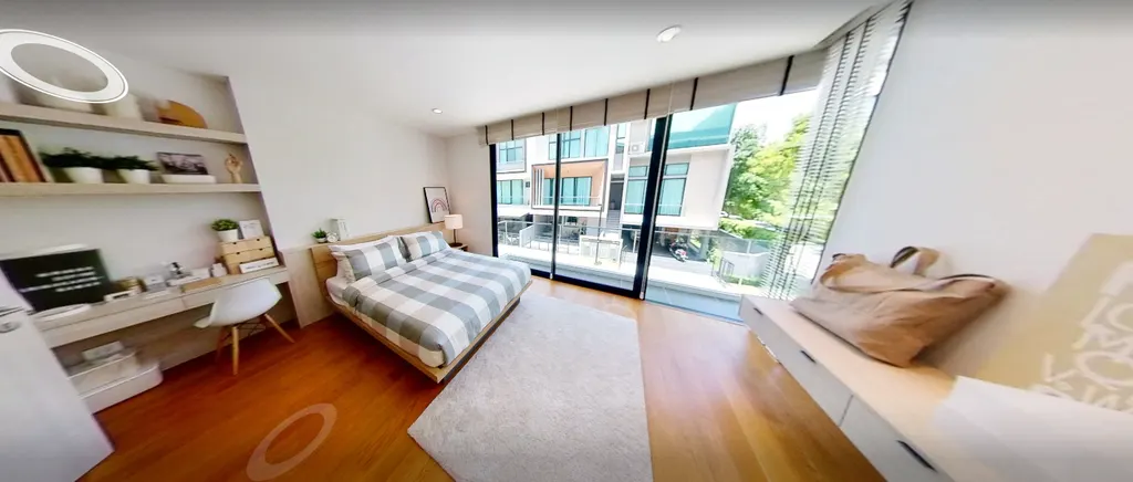 Photo 8 of listing DA-3356383: 3-bedroom townhouse (285 sq.m.) at Nirvana Define Srinakarin-Rama9